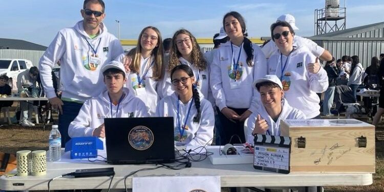 El IES Torrente Ballester logra la plata en la fase regional del Desafío CanSat con el lanzamiento de su mini satélite