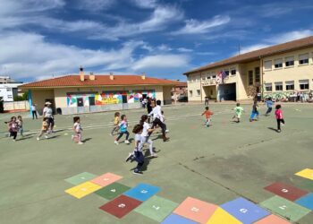 Doscientos escolares del colegio San Blas corren a favor de las personas vulnerables