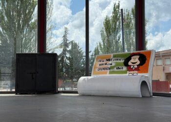 La inauguración del Punto de Lectura convierte a la plaza Tierno Galván en nuevo espacio cultural para celebrar el Día del Libro