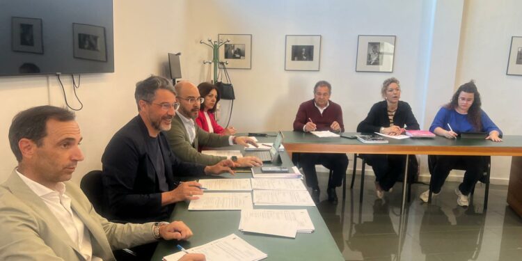 Villamayor libera 800.000€ para la renovación de Vega de Salamanca y Gudino, la mejora de viales y completar la zona deportiva de El Salinar