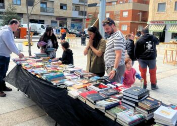 Villares celebrará la Semana del Libro con una exposición de Martín Gaite, mercadillo de libros solidarios, taller de marcapáginas y cuentacuentos