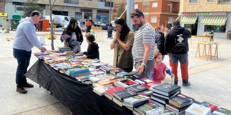 Villares celebrará la Semana del Libro con una exposición de Martín Gaite, mercadillo de libros solidarios, taller de marcapáginas y cuentacuentos