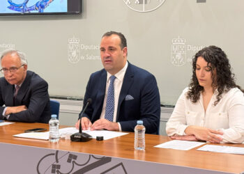 El Área de Cultura y la Fundación Venancio Blanco apuestan por llevar la cultura al mundo rural