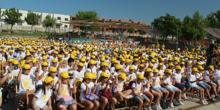 Música, bailes y mucho calor en el XXVI Danzar de los Danzares en Aldeatejada