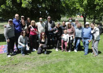 Los vecinos de Carbajosa disfrutan unidos de la jornada de convivencia del ‘Spring Day’