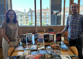 La Biblioteca Municipal de Carbajosa amplía su fondo bibliográfico con 50 nuevos libros