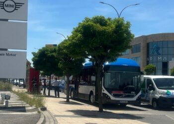 El autobús de Carbajosa vuelve a dejar tirados a los vecinos en hora punta
