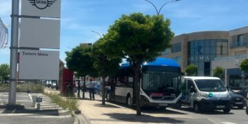 El autobús de Carbajosa vuelve a dejar tirados a los vecinos en hora punta
