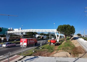 Nuevos cortes de tráfico nocturnos en la SA-20 por los últimos trabajos en la pasarela peatonal