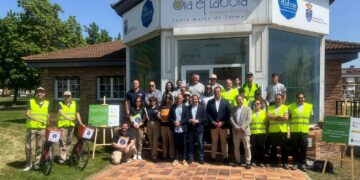 Santa Marta forma a 20 desempleados en jardinería, turismo y albañilería para mejorar sus oportunidades laborales