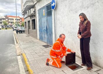 Santa Marta renueva la canalización y el acerado de la calle Villalar