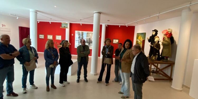 Nueva visita de la Universidad de la Experiencia de la UPSA a los museos de Santa Marta