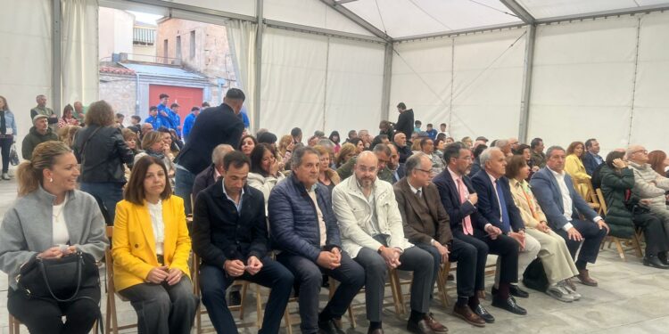 Los V Premios Villamayor reconocen el tejido social, cultural y empresarial del municipio