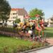Los vecinos de Villares disfrutan ya de las zonas de ocio del renovado parque de la Cruz