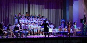 Padres y alumnos disfrutan de las audiciones de la Escuela de Música de Santa Marta