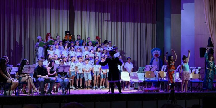 Padres y alumnos disfrutan de las audiciones de la Escuela de Música de Santa Marta