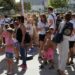 La plaza Mayalde se convierte en una fiesta de música, agua, espuma y color