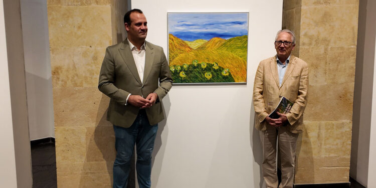 La riqueza visual de los campos castellanos marcan la exposición de F. Gochi lleva a la Torre de los Anaya