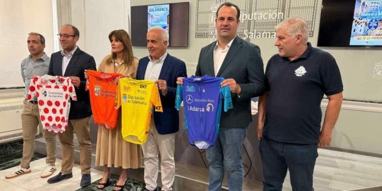 Santa Marta acoge la salida de la segunda etapa de la Vuelta Ciclista a Salamanca Junior