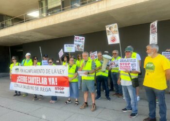 Cuidamos Villamayor protesta contra los malos olores y exige una solución «real y efectiva» ante la proliferación de industrias tóxicas junto a la ciudad