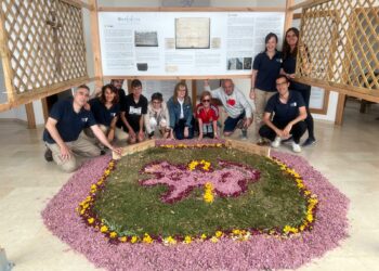 Representación teatral sobre ‘La Tarasca’ y una alfombra floral para celebrar el Corpus y seguir conociendo detalles de la historia de Santa Marta