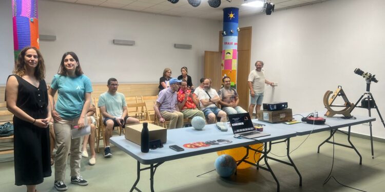 Jornada astronómica en Villamayor: a qué hora y cómo observar el eclipse de forma segura el 12 de agosto