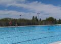 Villamayor estrena la temporada de baño y es el primero de los municipios del alfoz en abrir las piscinas municipales
