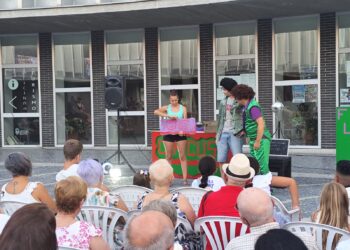 El humor y el circo vuelven a conquistar a las familias en una nueva cita del Festival ‘Marteatrando’ de Santa Marta de Tormes