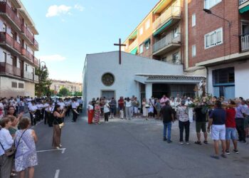 Santa Marta arranca sus fiestas con la misa y procesión del barrio de El Carmen