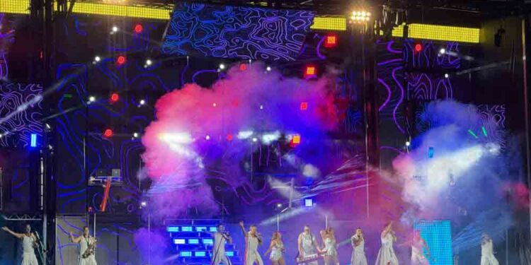 París de Noia hace vibrar a Santa Marta de Tormes con un espectacular concierto en el día grande de las fiestas