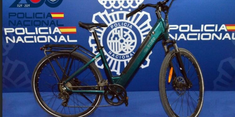 Detenido un hombre por intentar robar una bicicleta eléctrica