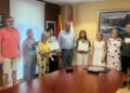 Cabrerizos reparte los 1.000€ recaudados en la paella solidaria entre la Junta Local de la AECC y la Asociación Parkinson Salamanca