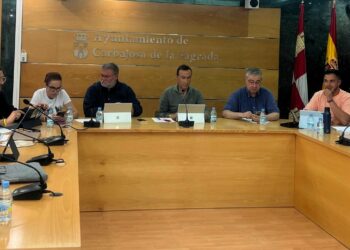Carbajosa deja sobre la mesa la moción del edil no adscrito sobre la instalación de bandas reductoras de velocidad en el tramo previo al radar del polígono