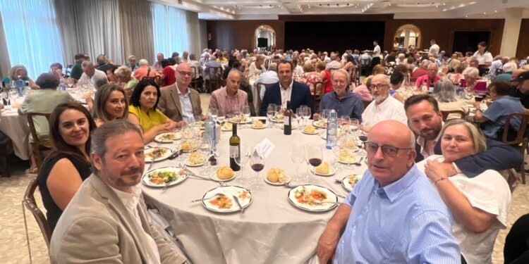 Santa Marta rinde homenaje a más de 400 mayores en su día de fiesta
