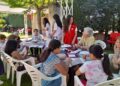 Una quincena de niños participa en el campamento urbano de verano de Cruz Roja en Santa Marta