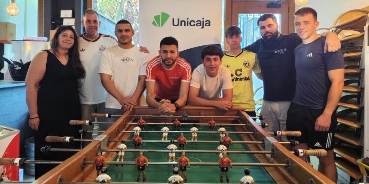 Cerca de 800 jóvenes y peñistas llenan las competiciones de la V Semana de la Juventud