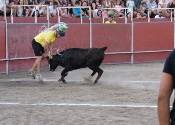 El Gran Prix de las peñas vuelve a desatar la diversión ante cerca de 800 espectadores en Santa Marta