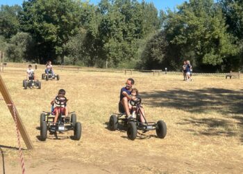 El Festival ‘Calleojeando’ fusiona ocio, deporte y diversión con el circuito de karts en la Isla del Soto