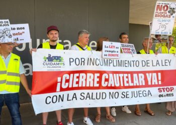 Cuidamos Villamayor vuelve a exigir a la Junta el cierre cautelar de la fábrica de grasas para terminar con el grave problema de los olores