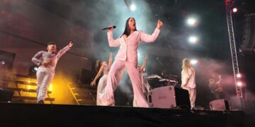 Santa Marta despide unas fiestas patronales históricas con el broche de oro de la orquesta ‘La Huella’