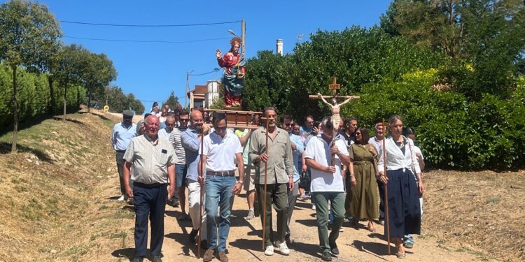 Mozodiel honra a El Salvador: procesión y reconocimientos de apoyo y buena vecindad
