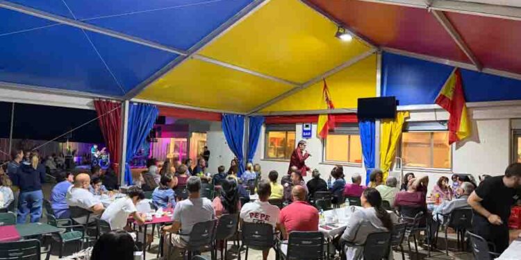 Los Pichas inauguran con éxito una Semana Cultural que llenará de actividad Aldeatejada