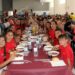 Los vecinos de Villares degustan las 1.200 raciones de caldereta en las Fiestas de Fin de Verano