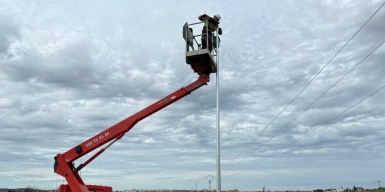 Carbajosa saca a contratación el servicio de alumbrado e instalaciones eléctricas municipales por 412.146 euros, con servicio de emergencias 24 horas