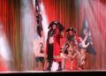 Los espectáculos musicales y de humor siguen llenando las noches de verano en Carbajosa