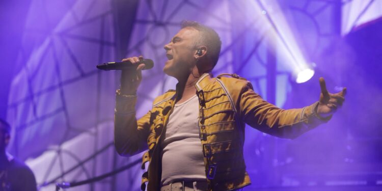 El musical homenaje a Queen cierra por todo lo alto el ‘Culcarba Fest’ con 1.400 asistentes