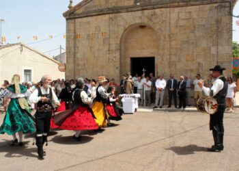 Bailes y honores a Santo Domingo de Guzmán en el día grande de sus fiestas