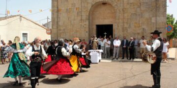 Bailes y honores a Santo Domingo de Guzmán en el día grande de sus fiestas