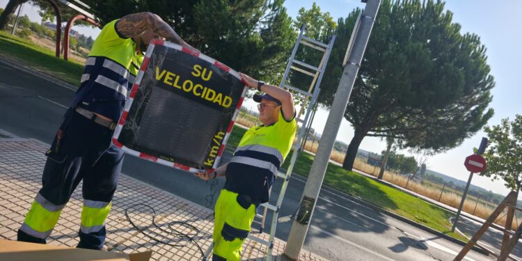 Un aviso para levantar el pie en Salamanca, 20 nuevos radares mostrarán a los conductores si circulan demasiado rápido