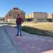 El nuevo acerado mejora la accesibilidad y la seguridad vial de los peatones en la calle Juan XXIII